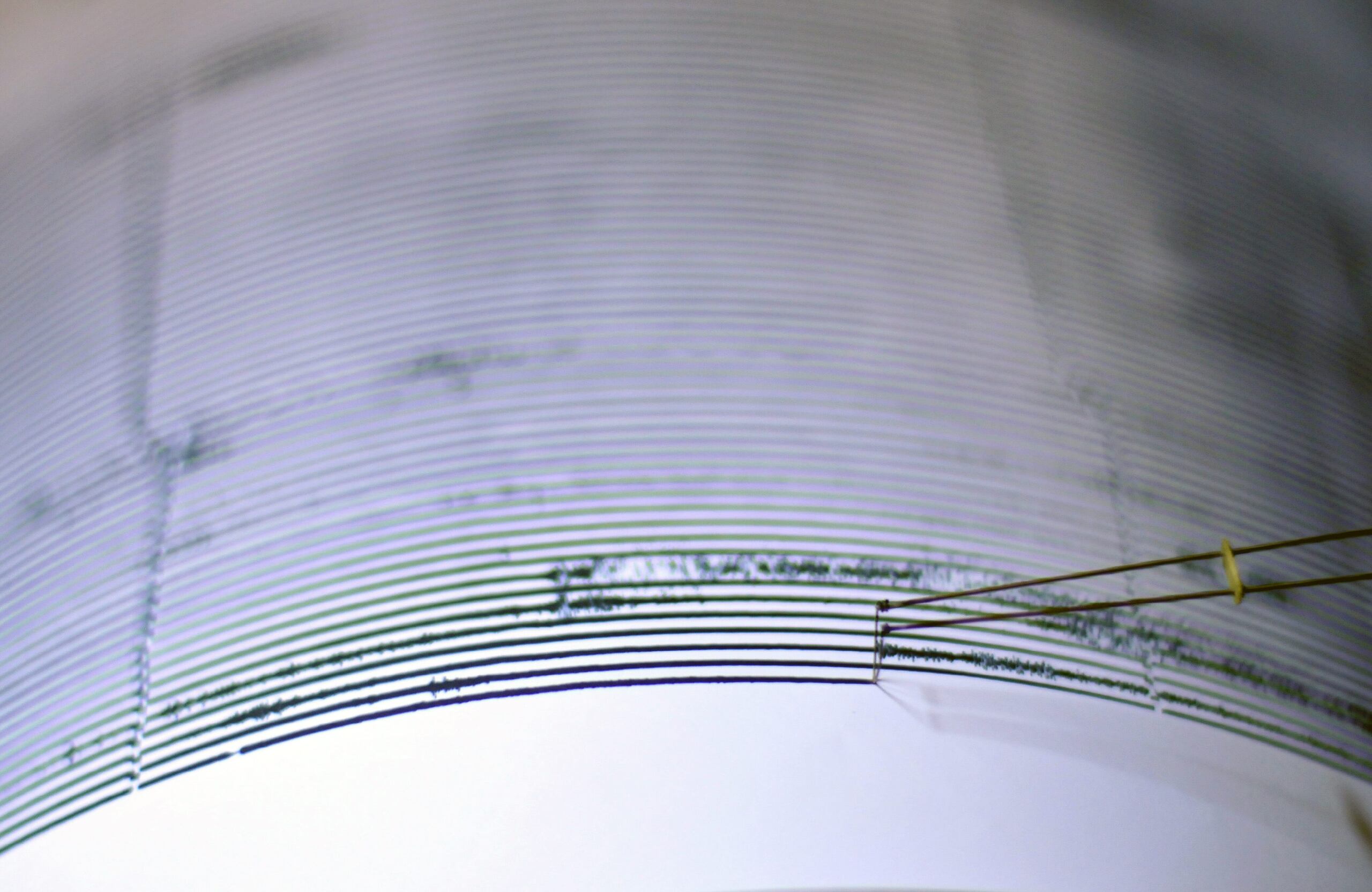 El sismo se registró después de las 11 de la noche del lunes.